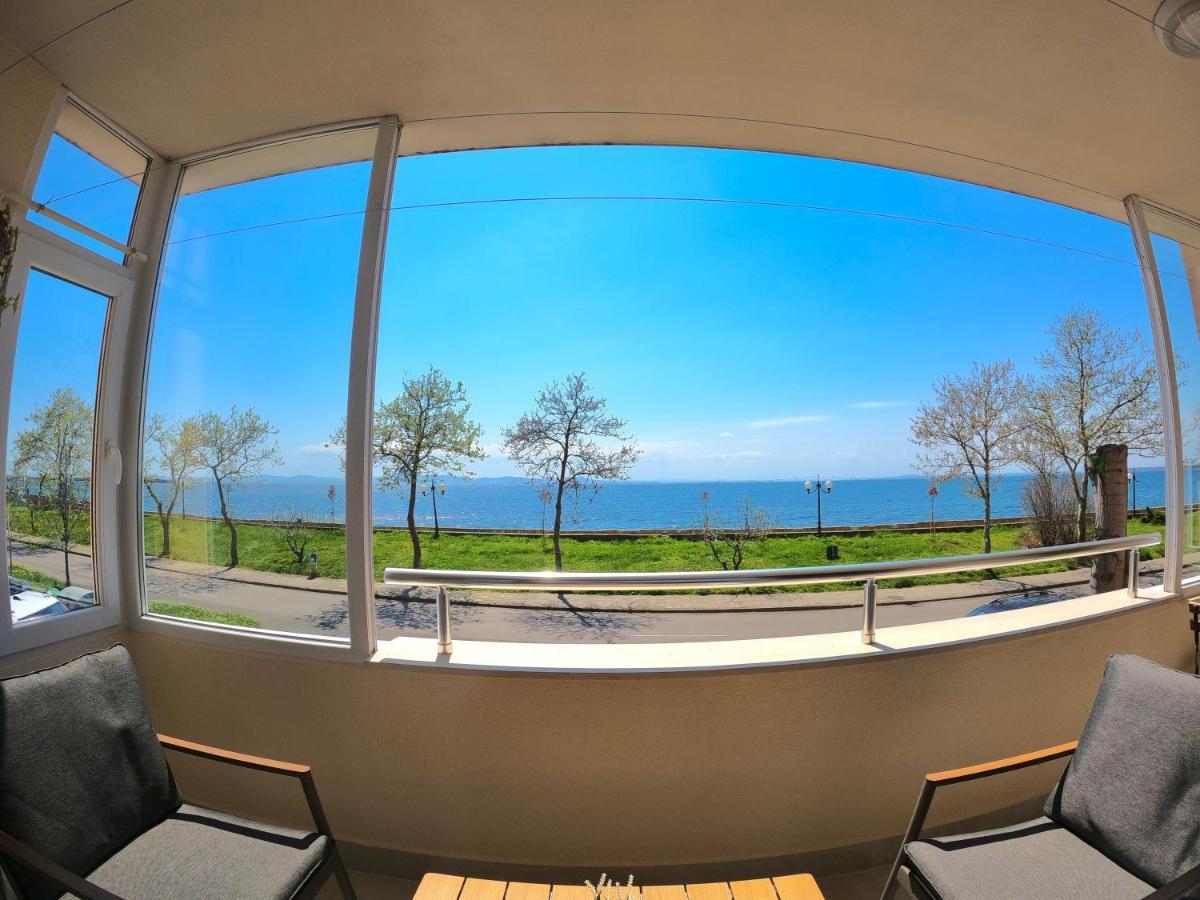 Sunset Yavorov Pomorie Apartment Екстериор снимка